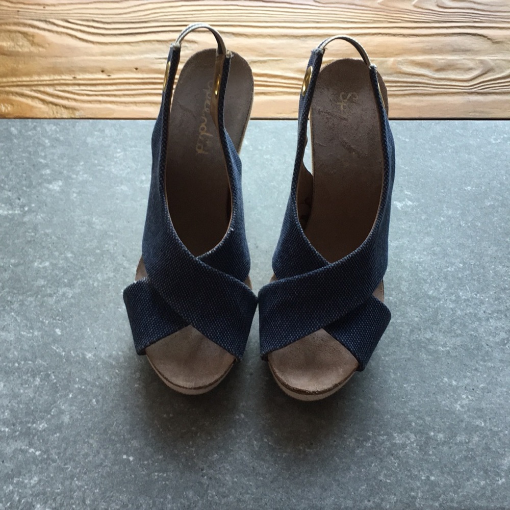 EUC Splendid jean wedge platforms